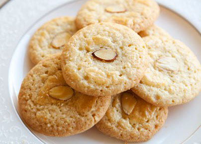 chinese-almond-cookies