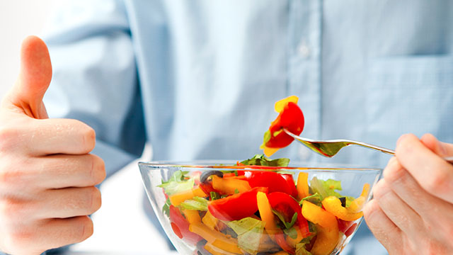 man eating1
