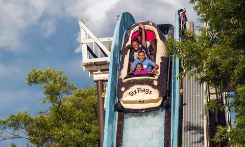 Nowe zasady w Six Flags Great America