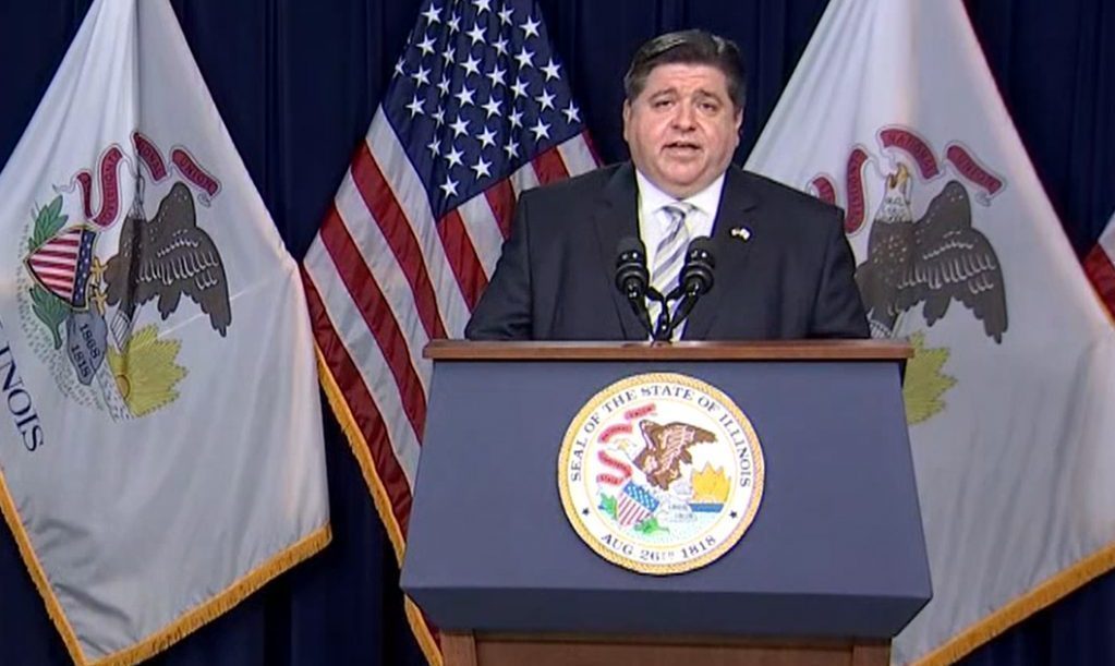 Pritzker żąda od Trumpa ponad $8 miliardów