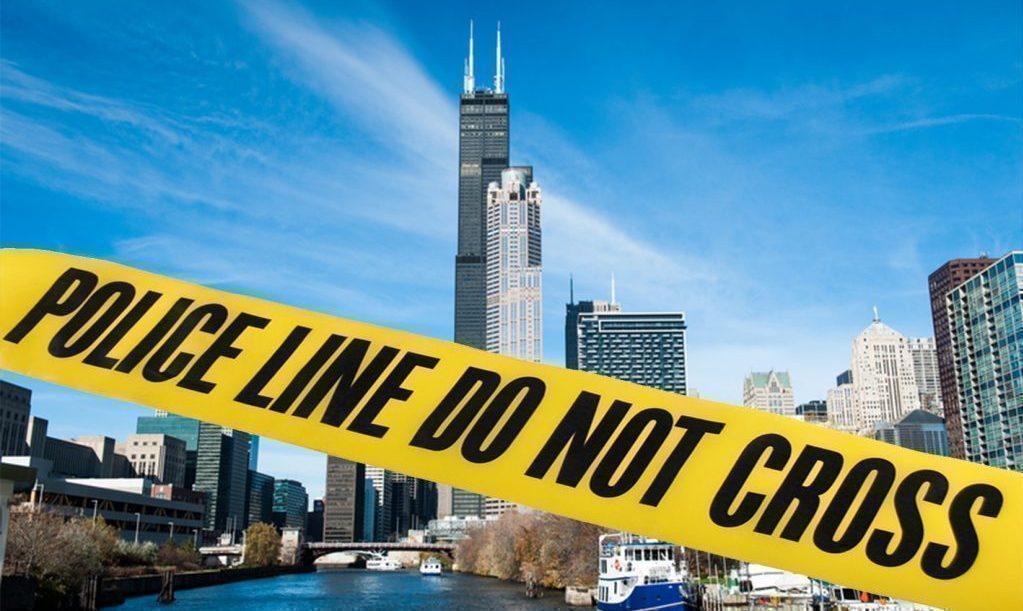 Strzały w centrum Chicago podczas porannego szczytu