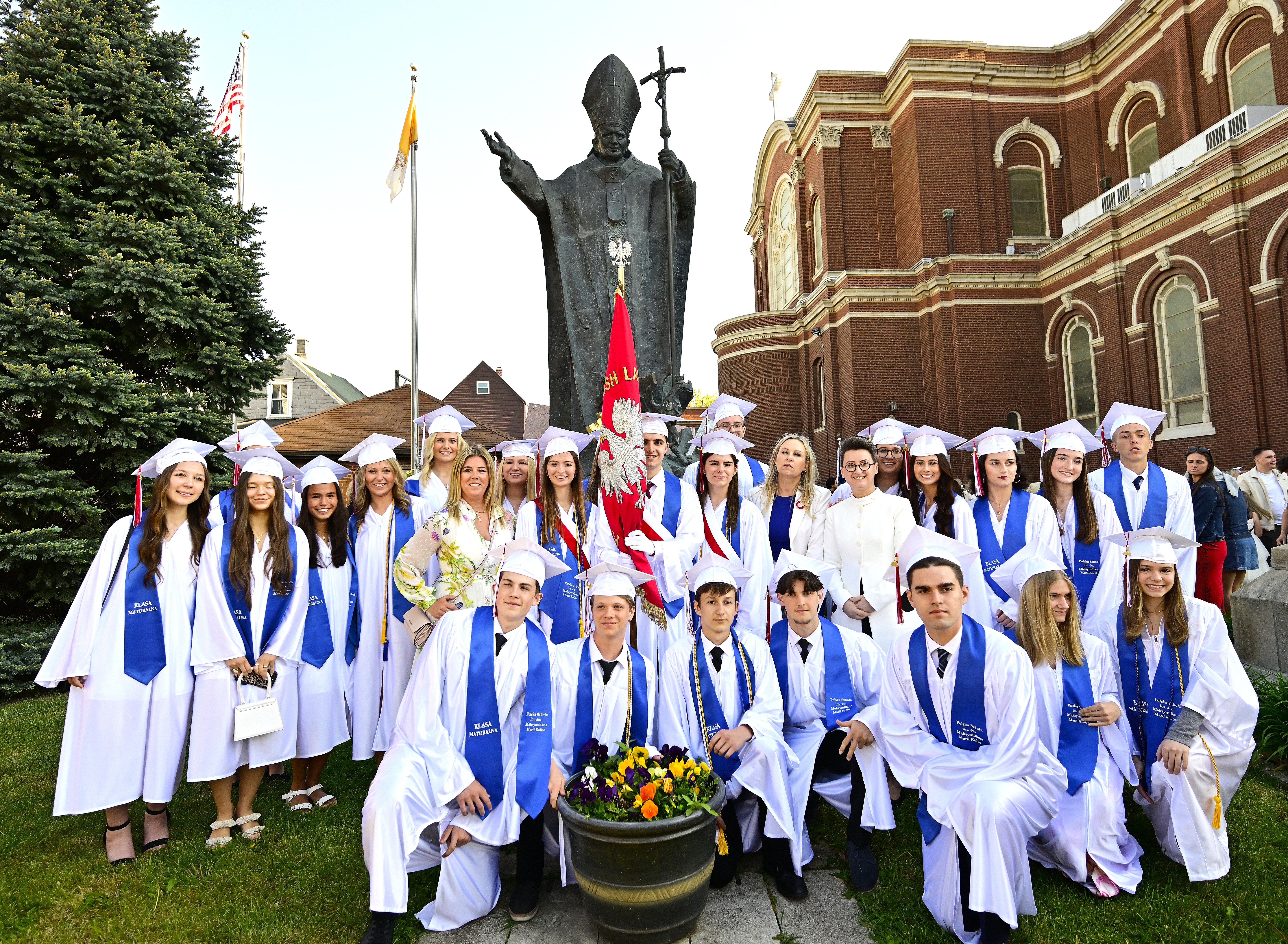 Uroczysta Msza Graduacyjna Polonijnej Młodzieży