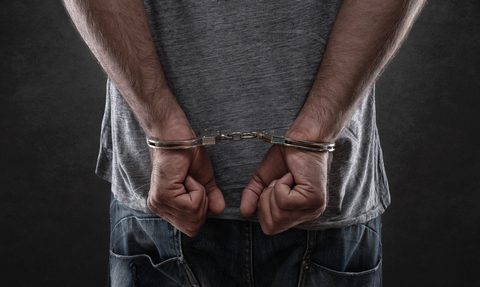 Walizka, pieczątka i cisza – koniec American Dream