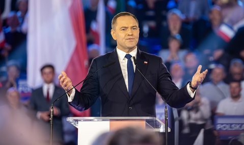 Nawrocki na czele rankingu zaufania