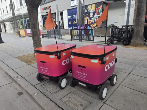 Roboty dostarczające jedzenie budzą emocje w Chicago