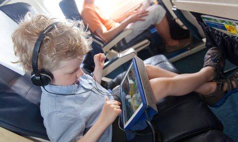 Nie masz słuchawek – możesz zostać usunięty z samolotu