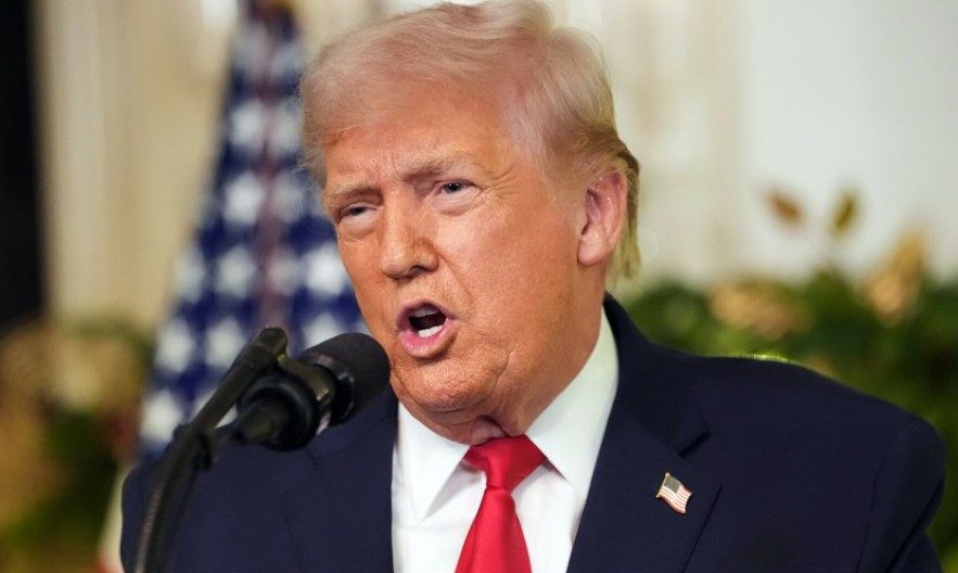 Donald Trump zapowiada szeroką ofensywę przeciwko Iranowi. „Mocno ich uderzamy”