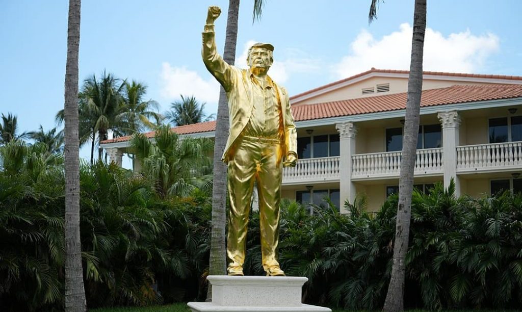Złoty Trump na Florydzie