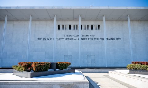 Usuwają nazwisko Trumpa z Kennedy Center